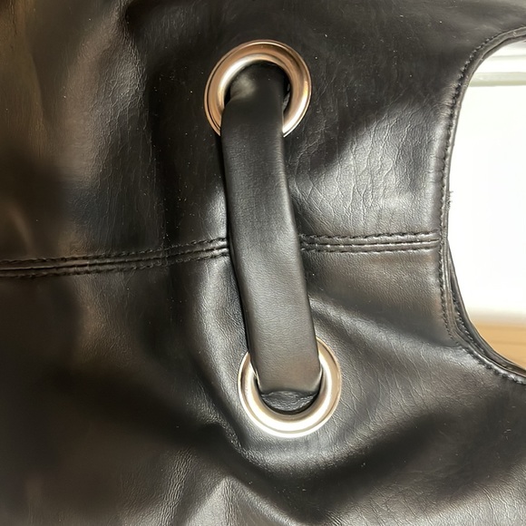 Women’s black satchel handbag w/ silver eyelet holes on from to add decoration - Picture 3 of 10